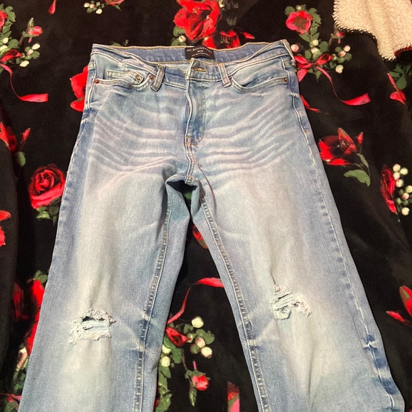 im selling these pants they are in good condition they have no stain’s - Picture 1 of 2